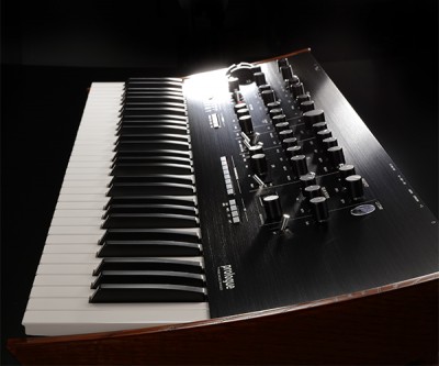 prologue - POLYPHONIC ANALOGUE SYNTHESIZER | KORG (Canada - EN)