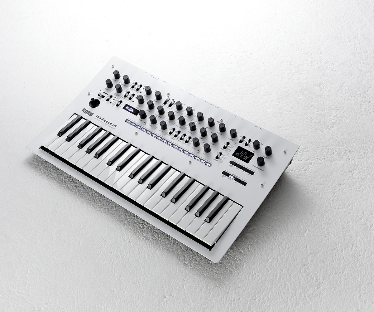 minilogue Silver シルバー-