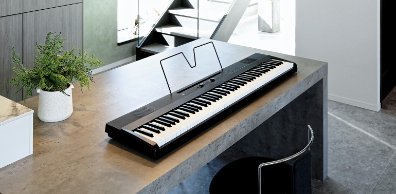  Korg, 88-Key Digital Pianos-Home (L1PWHITE) : Musical