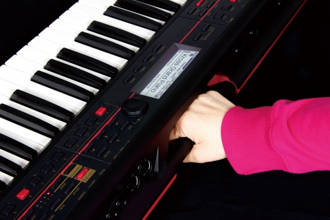 Características 1 | KROSS - MUSIC WORKSTATION | KORG (Chile)
