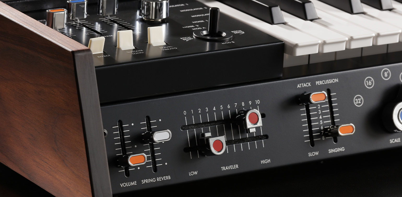 miniKORG 700FS - SYNTHESIZER | KORG (Chile)