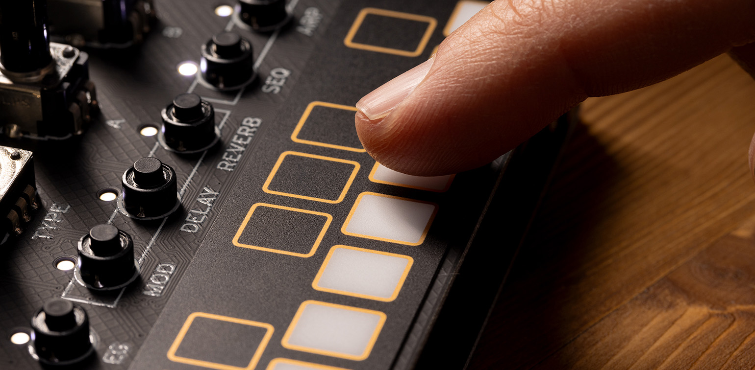 NTS-1 digital kit mkII - PROGRAMMABLE SYNTHESIZER KIT | KORG (Italy)