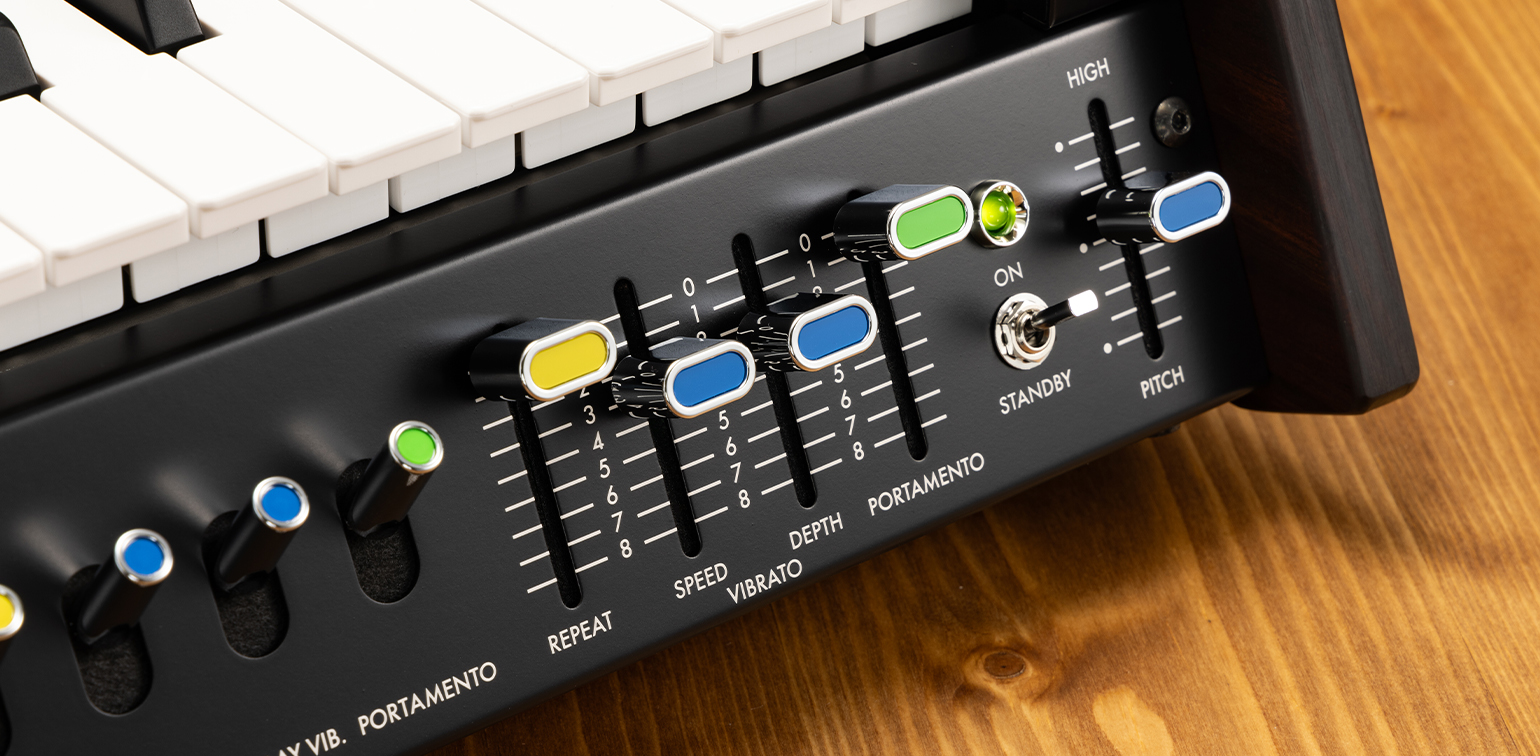 miniKORG 700Sm - SYNTHESIZER | KORG (Japan) miniKORG 700Sm - SYNTHESIZER | KORG (Japan)