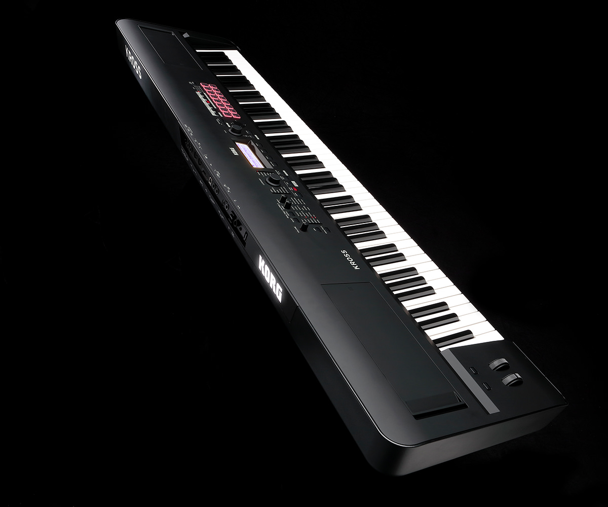 【直売卸売】J828-U25-419 KORG コルグ KROME クローム 61鍵盤 キーボードシンセサイザー 640プログラム 288コンビネーション USB搭載 音出し確認済み⑦ コルグ