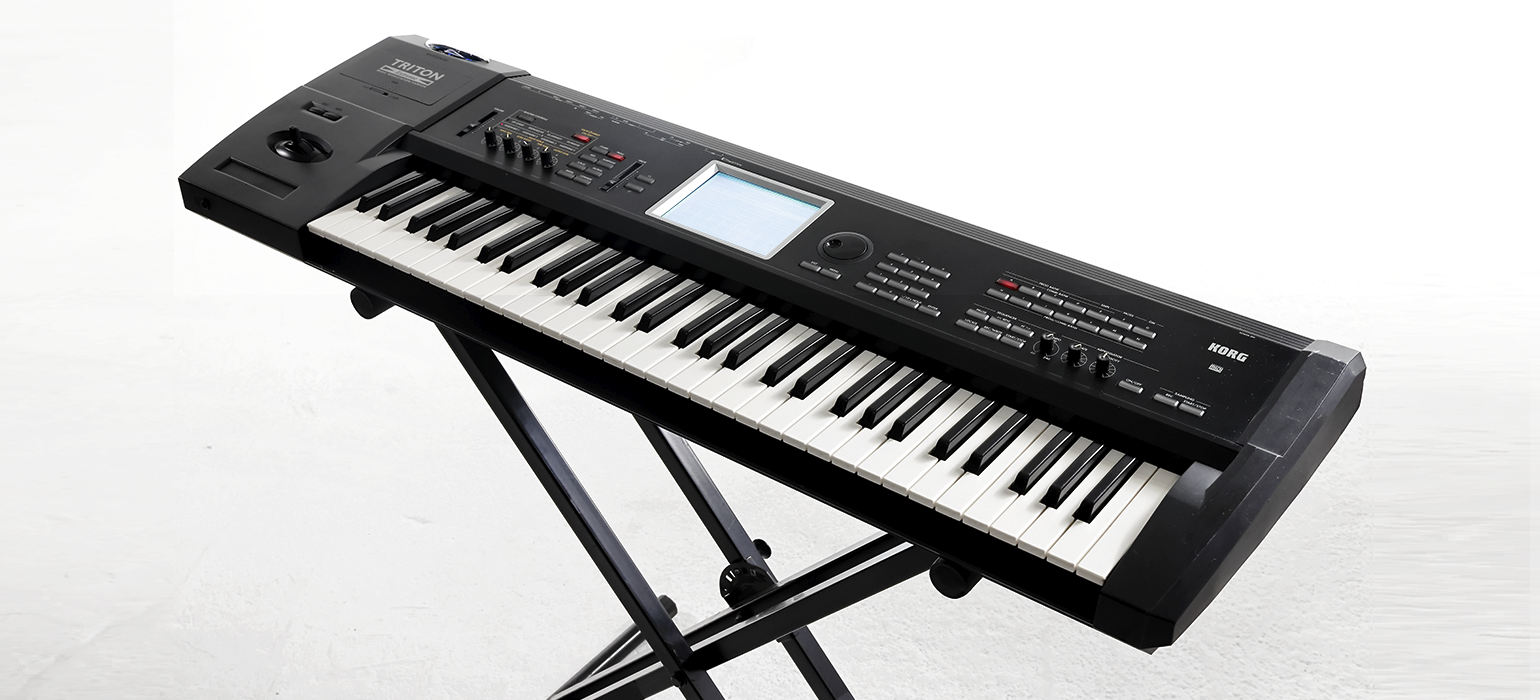 KORG TRITON Le 61 シンセサイザー キーボード - 鍵盤楽器