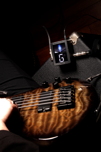 Pitchblack XS Bass - CHROMATIC PEDAL TUNER | KORG (Japan)