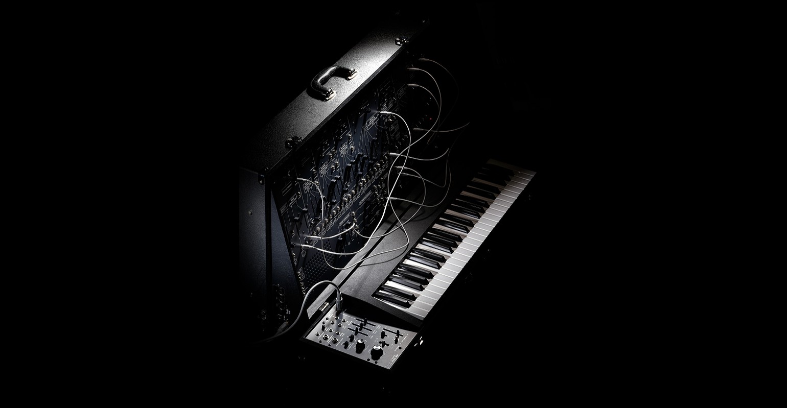 ARP 2600 FS - SEMI-MODULAR SYNTHESIZER | KORG (Japan)