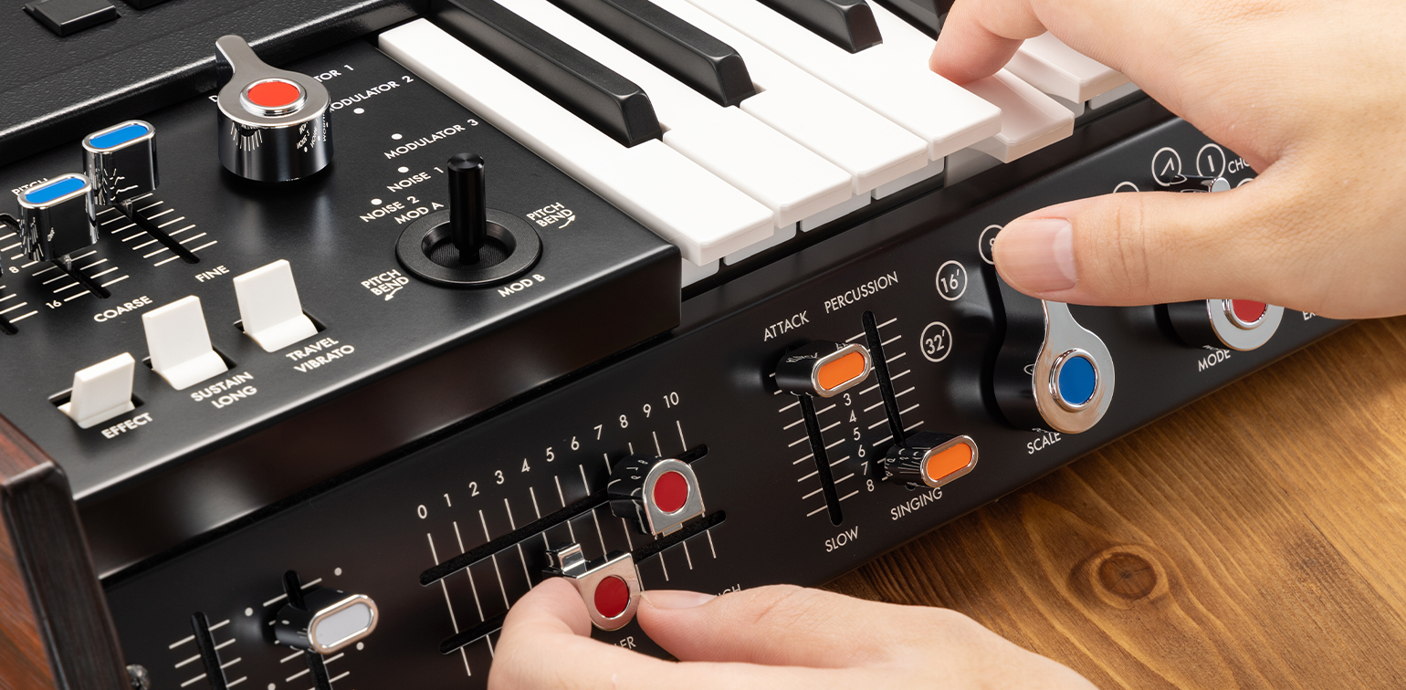 miniKORG 700Sm - SYNTHESIZER | KORG (Japan)
