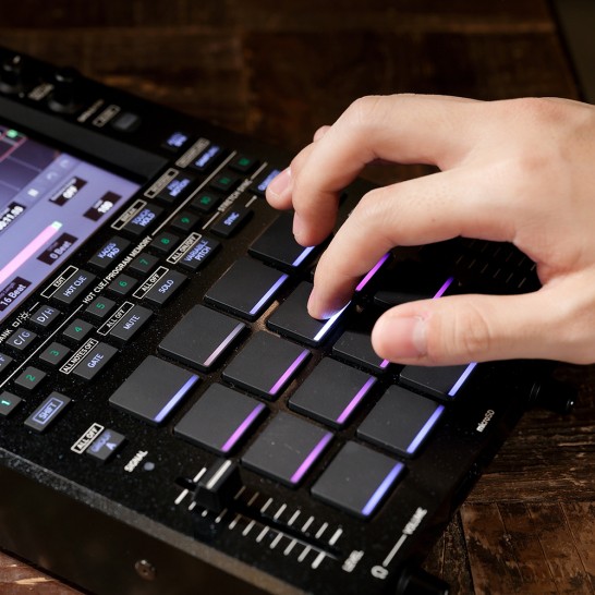 KAOSS Replay - DYNAMIC EFFECT / SAMPLER | KORG (Middle East