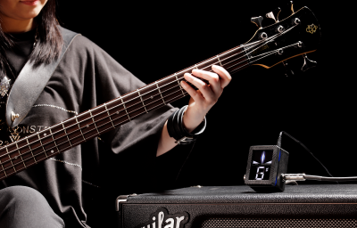 Pitchblack XS Bass - CHROMATIC PEDAL TUNER | KORG (U.K.)