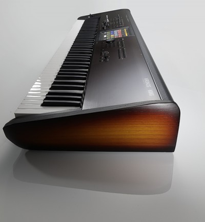 KRONOS LS - MUSIC WORKSTATION | KORG (U.K.)