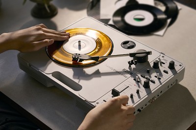 w*u様 KORG handytraxx play ターンテーブル handytraxx play - PORTABLE RECORD PLAYER | KORG (USA)