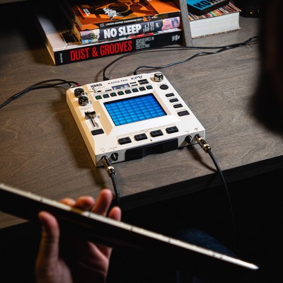 KAOSS PAD V - DYNAMIC EFFECT / SAMPLER | KORG (USA)
