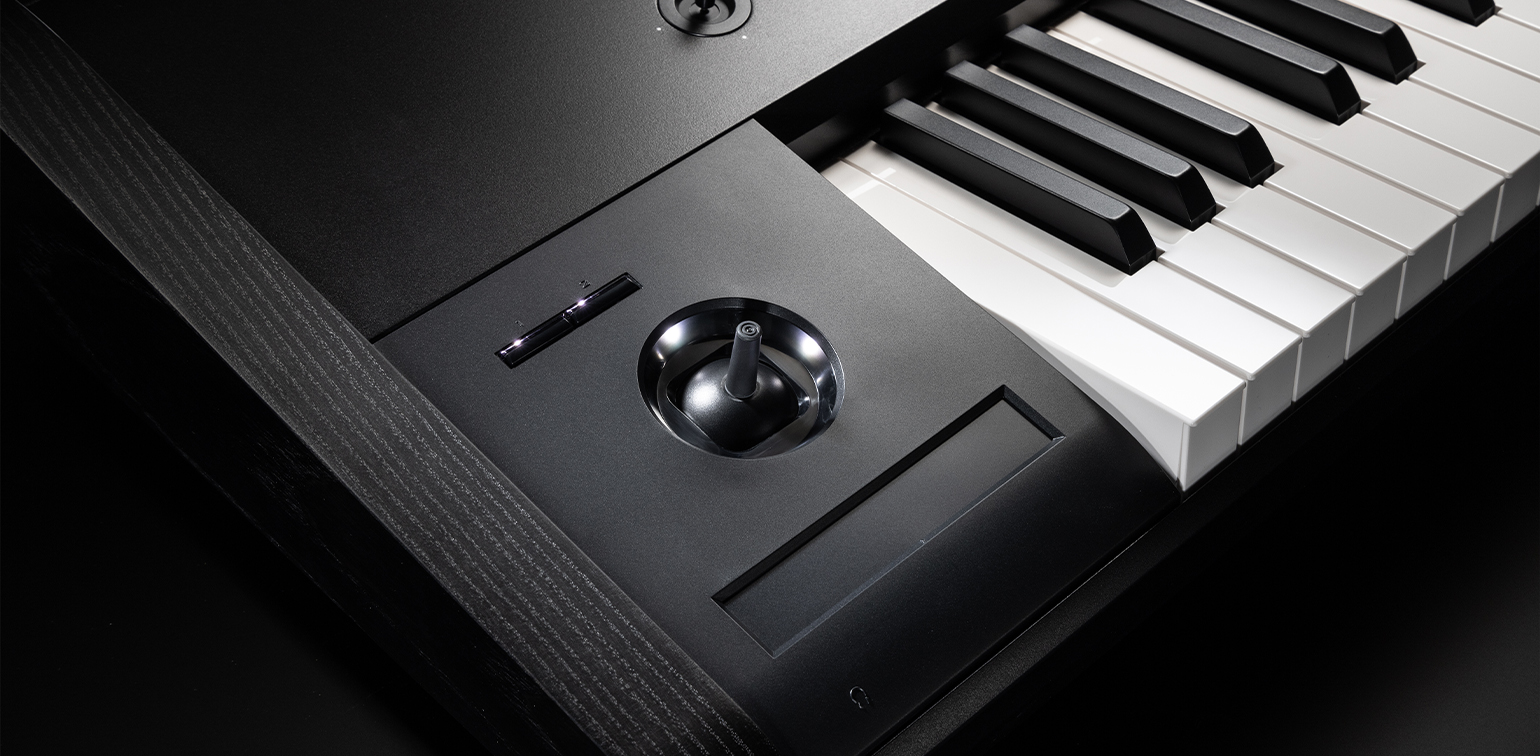 KRONOS - MUSIC WORKSTATION | KORG (USA)