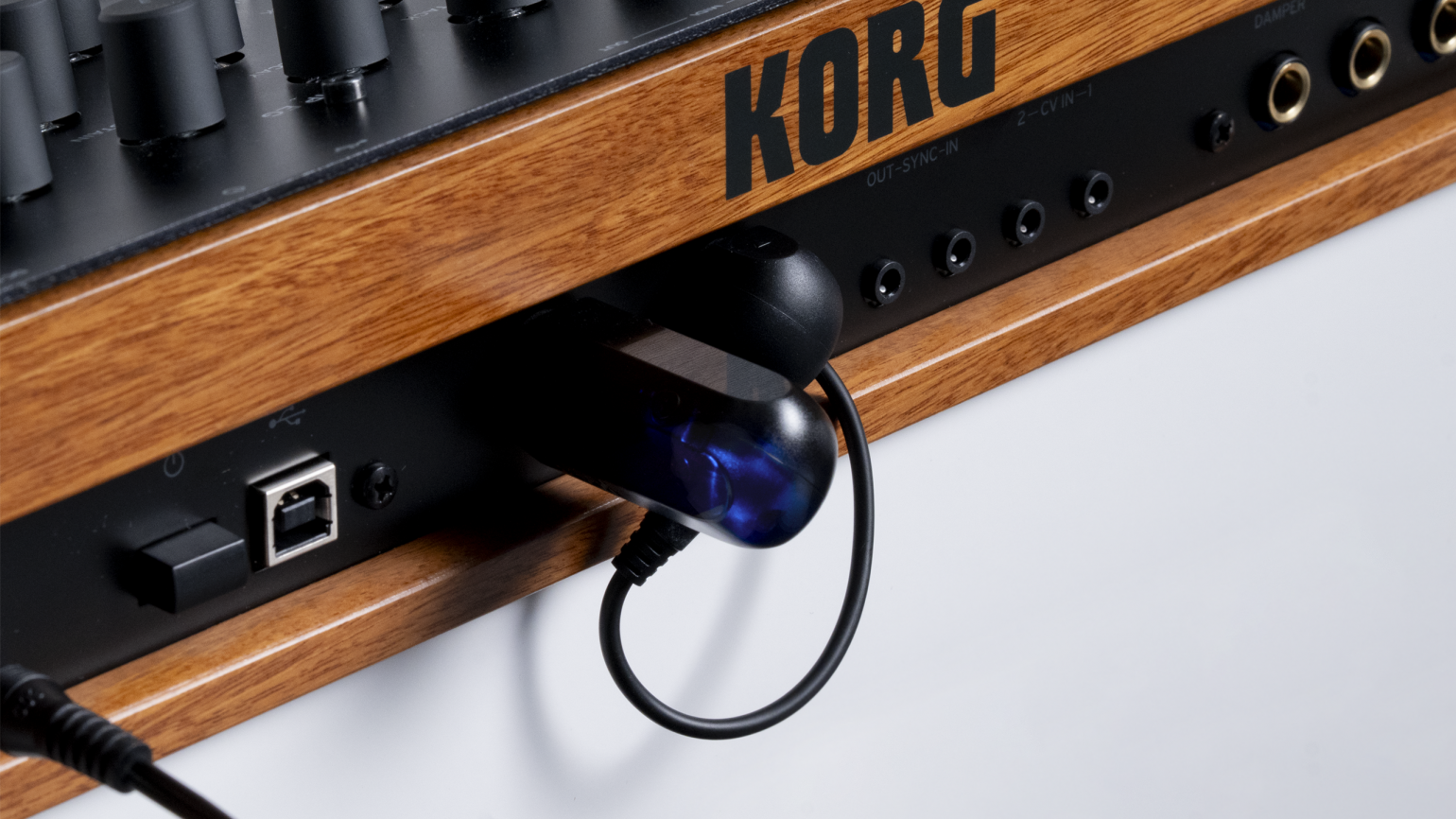 BM-1 - BLUETOOTH® MIDI INTERFACE | KORG (South Africa)