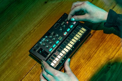 鍵盤楽器 KORG volca fm2 KORG / volca fm2 ｜ SMITHS Digital Musical Instruments